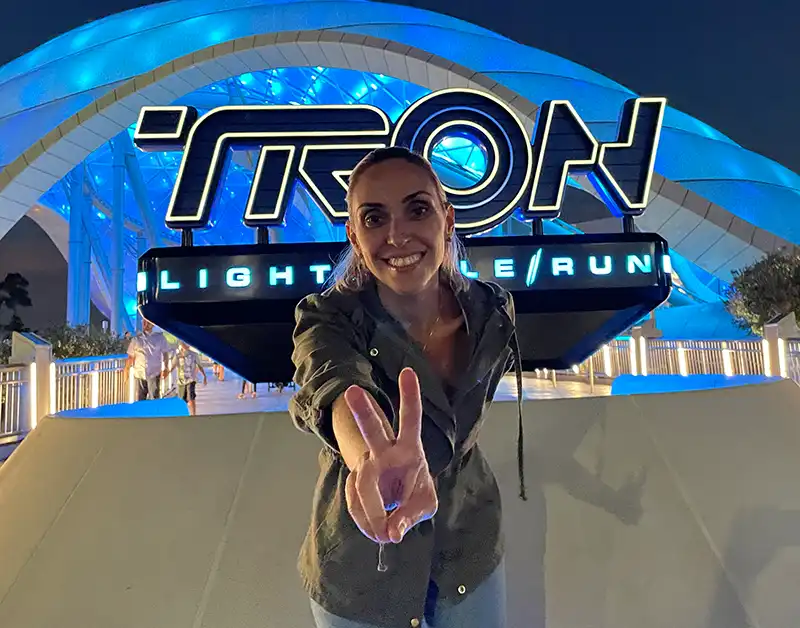 Maria Elisa na TRON