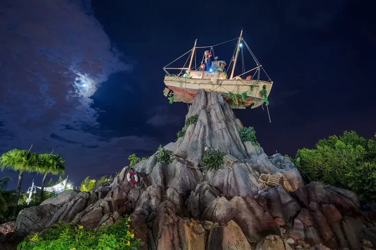 H2O Glow After Hours: Festa noturna no parque aquático da Disney