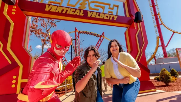 Six Flags Great Adventure inaugura montanha-russa insana do The Flash