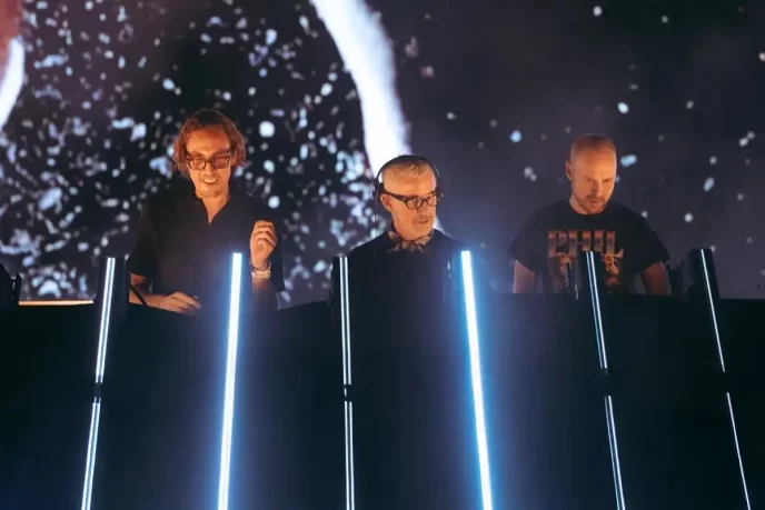 Above & Beyond anuncia tour do álbum 'Bigger Than All Of Us' nos EUA