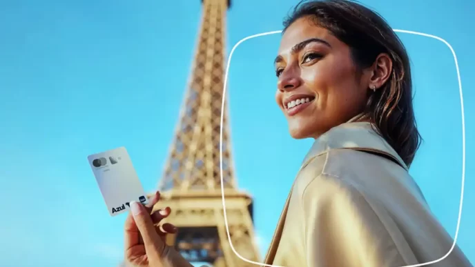 Azul e Itaú lançam cartão Skyline, focado para quem viaja com frequência