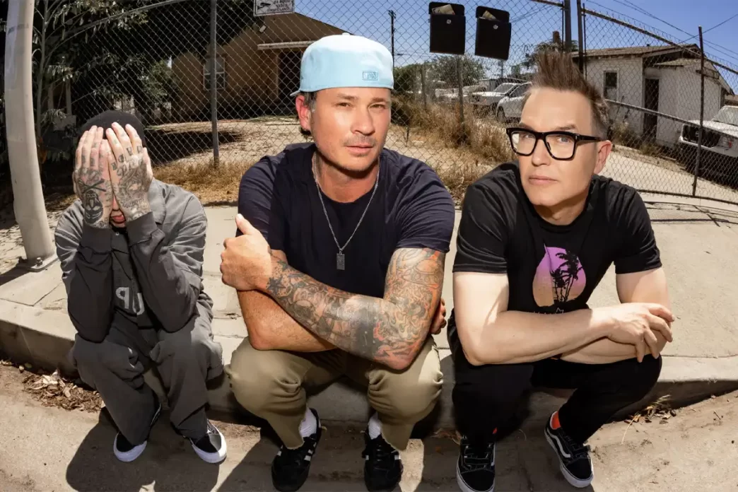 blink-182 anuncia turnê nos EUA em 2025 com foco no punk rock clássico