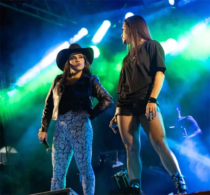 Day & Lara: Sucesso do sertanejo feminino