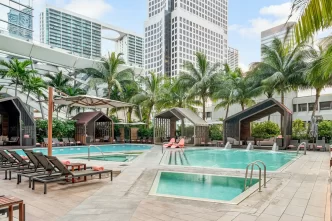 EAST agita F1 em Miami com novo menu e coquetéis exclusivos