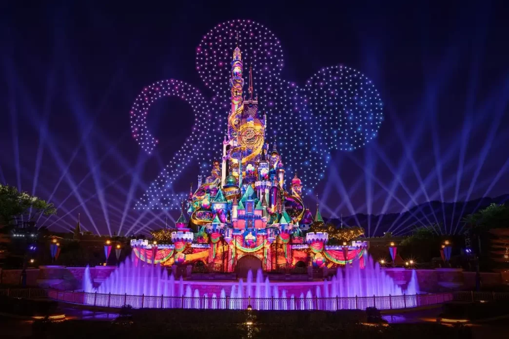 Hong Kong Disneyland celebra 20 Anos com parada inédita, show noturno e mais!