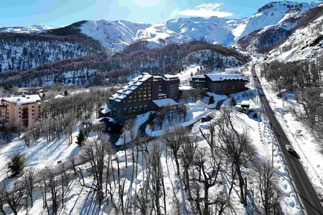 3 destinos e hotéis para sua próxima viagem: Mendoza, Chillán e Porto