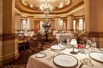 Victoria & Albert's no Disney's Grand Floridian segue como Estrela MICHELIN em 2025