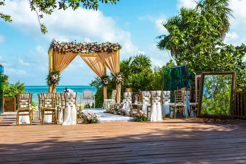 Montagem de casamento na praia do Paradisus La Perla - Adults Only - Riviera Maya | Créditos: @Copyright
