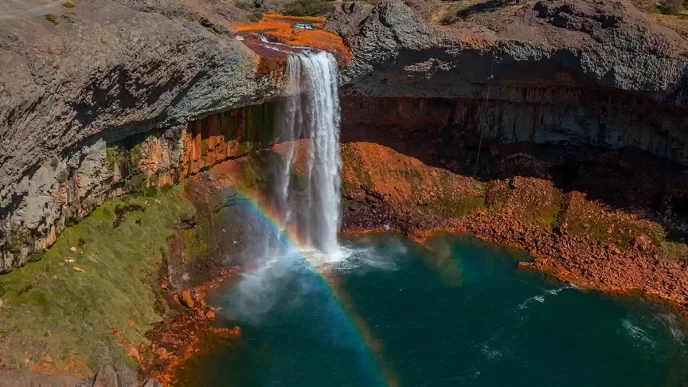 A cachoeira vulcânica escondida na Patagônia argentina