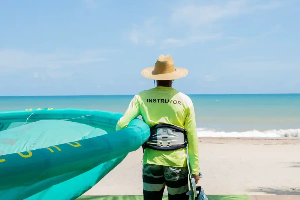 Carmel Cumbuco realiza clínica de Kitesurf