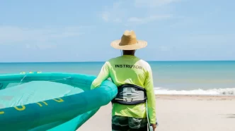Carmel Cumbuco realiza clínica de Kitesurf