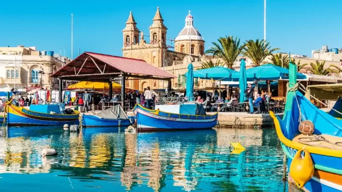 Marsaxlokk: Conheça a poética vila de pescadores ao sul de Malta