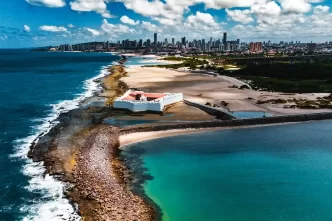 Azul antecipa expansão em Recife e aumenta voos para diversos destinos