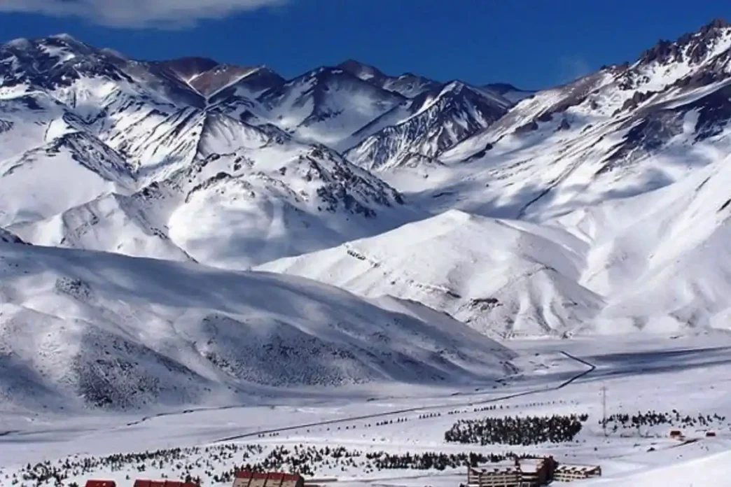 Bariloche encerra Inverno de 2025 com recorde de turistas brasileiros