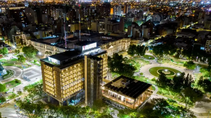 LATAM inicia voo diário e direto entre São Paulo e Córdoba