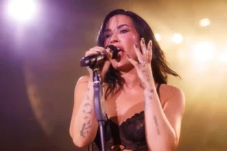 Demi Lovato anuncia tour "It's Not That Deep Tour" para 2026