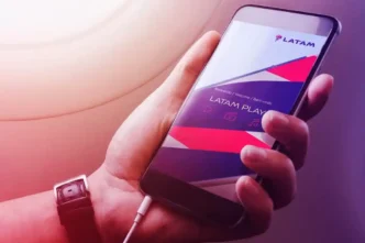 LATAM celebra sucesso do Wi-Fi grátis e anuncia expansão para voos internacionais