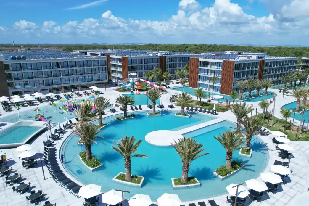 Porto 2 Life Resort inaugura na Praia de Muro Alto em Porto de Galinhas