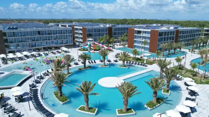 Porto 2 Life Resort inaugura na Praia de Muro Alto em Porto de Galinhas