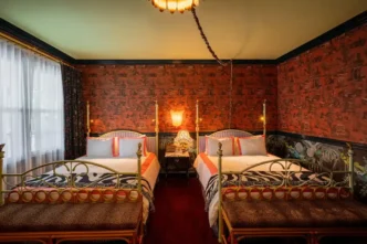 Lafayette Hotel & Club