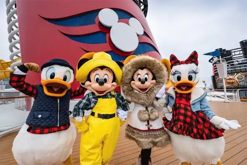 Disney Cruise Line anuncia roteiros e novidades para o verão de 2027