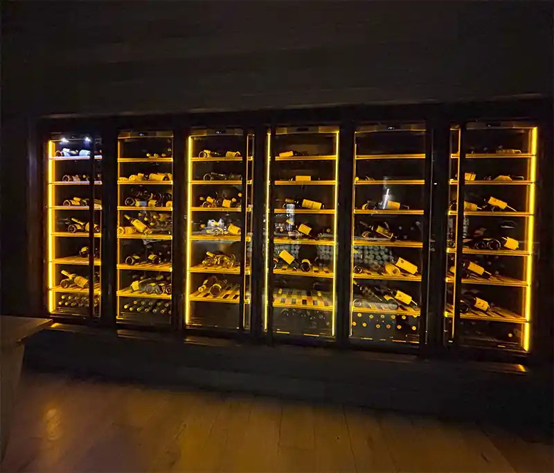 Extena carta de vinhos