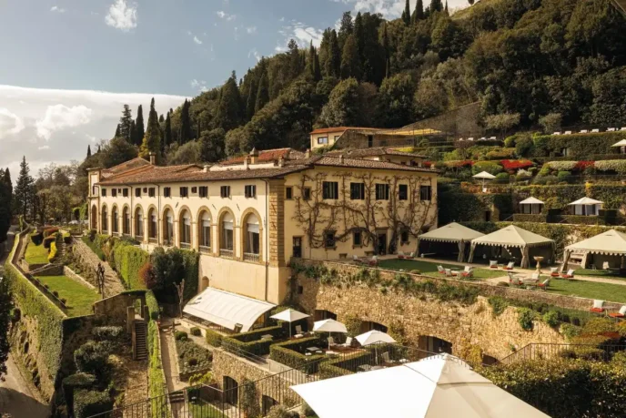 Ícone renascentista, Villa San Michele retoma atividades com foco em slow luxury