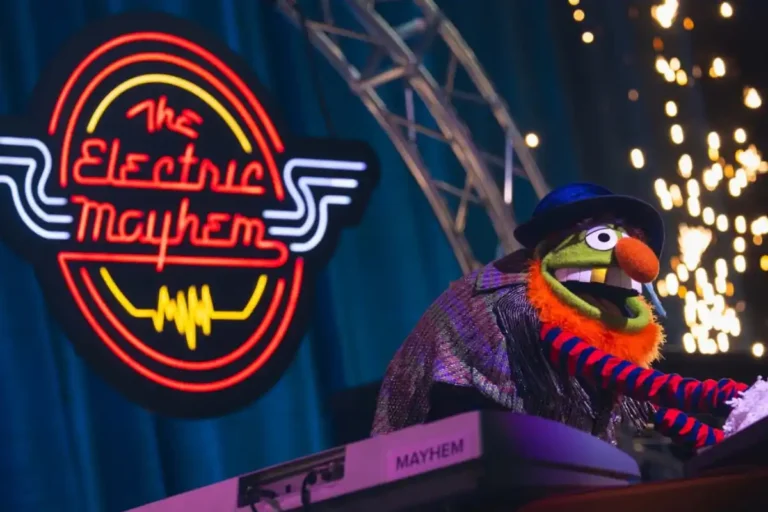 Rock 'n' Roller Coaster dos Muppets estreia na Disney em maio