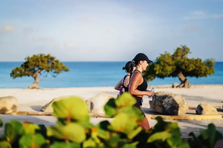 KLM Aruba Marathon 2027 abre inscrições para provas no Caribe