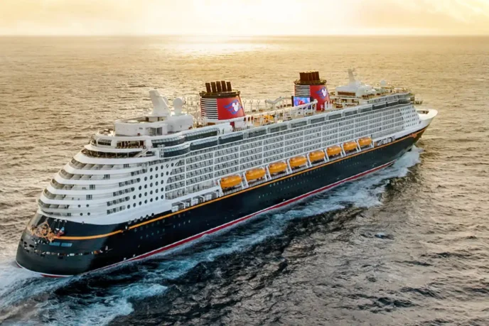 Disney Cruise Line: novo navio em 2027 e cruzeiros nas Bahamas marcam expansão