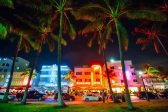 Halloween em Miami tem programação temática que se estende por todo o mês de outubro