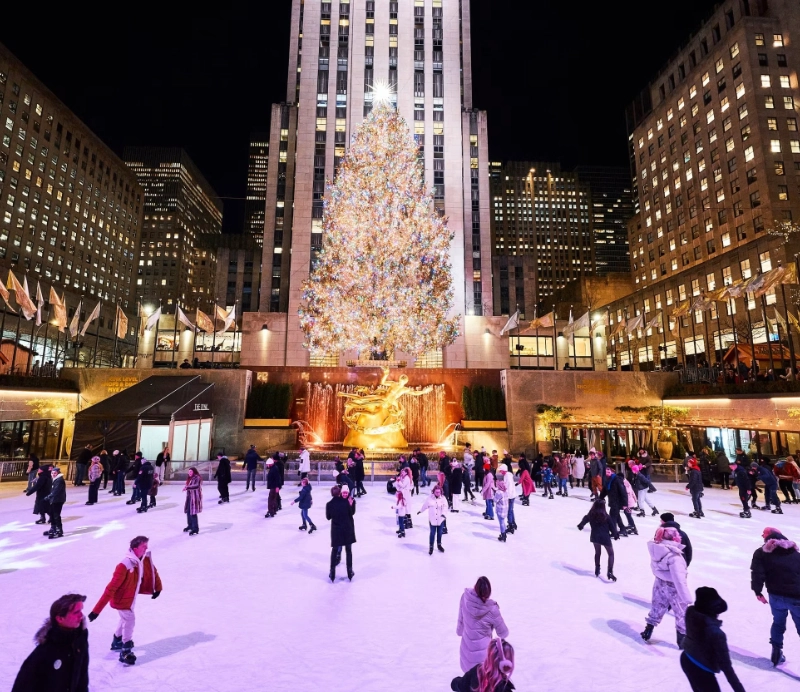 Pista de patinação do Rockefeller Center celebra 90 anos em Nova York